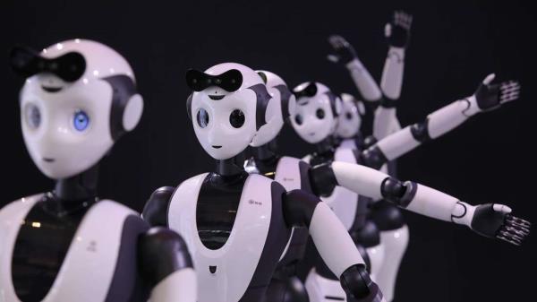 办公室工作成为机器人的牺牲品——“一枚炸弹将落在传统的中型企业上”