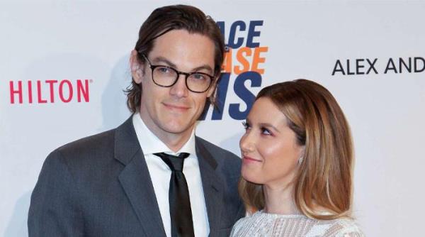 好莱坞对阿什利·蒂斯代尔第二次怀孕的反应