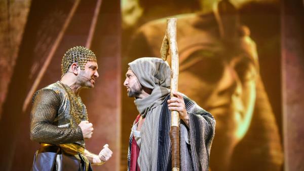 强大的编舞，令人惊叹的画面……是新“十诫”最后排练的核心