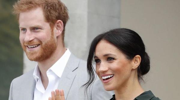 哈里王子表现得“有需要”，以获得梅根·马克尔的“支持”和“关注”