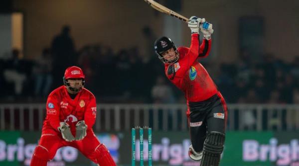 PSL 9：卡兰达尔终于结束连败，击败曼联