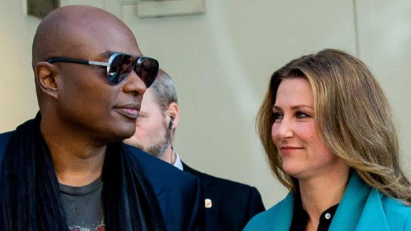 公主M？rtha路易丝感到背叛：客人出售婚礼细节