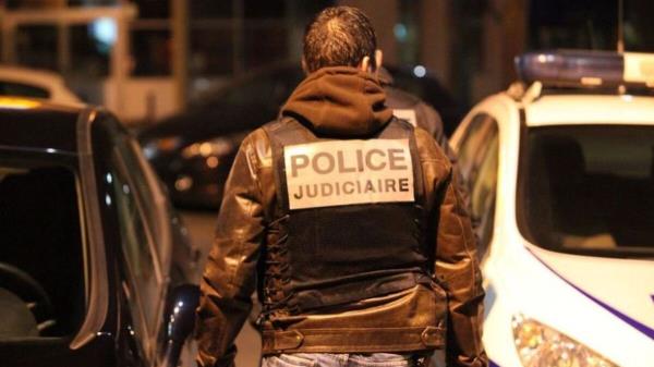 巴黎：在第八区发生入室抢劫，赃物估计价值100万欧元，包括手表和珠宝