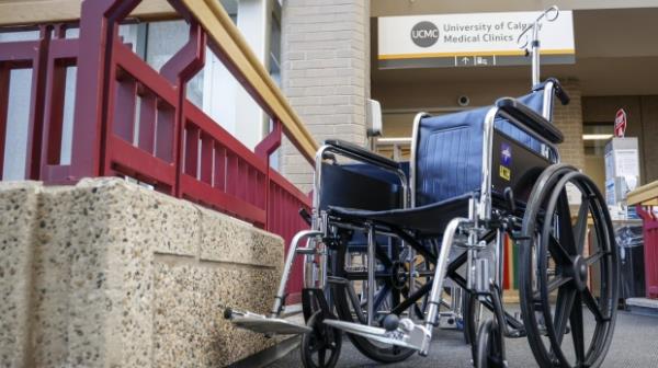 加拿大统计局：800万人，即27%的加拿大人，至少有一种残疾