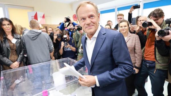 图斯克领导的波兰政府可能最终赢得12月11日的信任投票