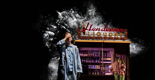 参见伦敦《怪奇物语：第一个影子》的制作镜头