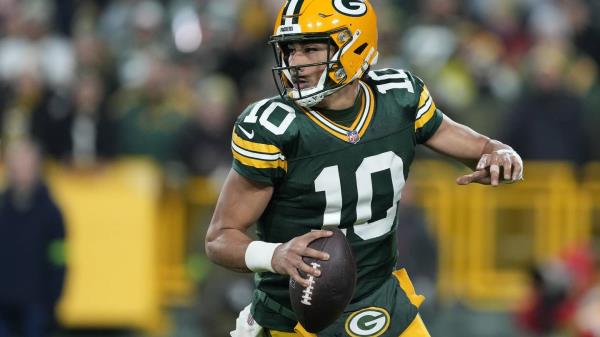 周一晚间橄榄球：如何观看今晚绿湾包装工队对纽约巨人队的比赛