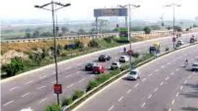 北方邦政府为高速公路相连的工业走廊拨款700亿卢比