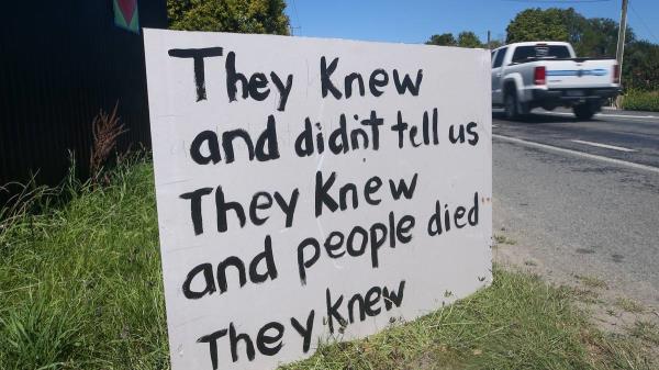 飓风加布里埃尔：受够了的Pakowhai居民考虑在周年纪念日封锁Pakowhai路