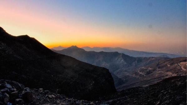 阿联酋创下冬季新低，气温降至2.3摄氏度