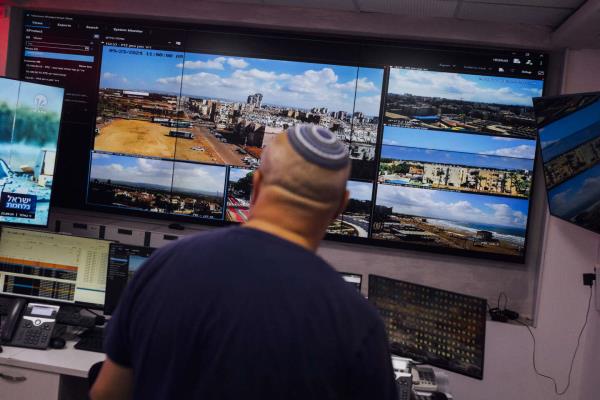 随着与真主党的冲突进入新阶段，以色列北部处于战争状态