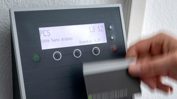 减小时数：当雇主被允许减少工资时