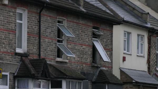 Two Dead and two fighting for their lives after South Croydon Blaze Pic: UKNIP Bought by Johanna Howitt