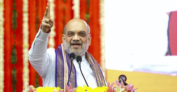 在农民的抗议中，阿米特·沙阿表示，莫迪政府承诺为农民提供福利