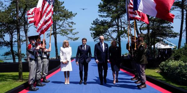 登陆日：跟随80周年纪念活动现场直播