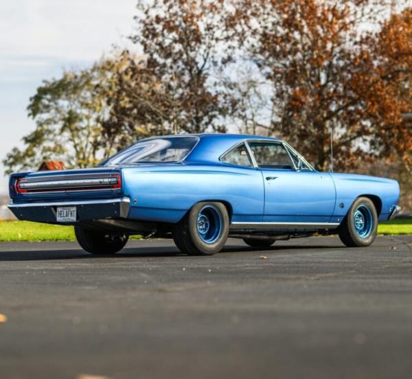 Plymouth Road Runner 12