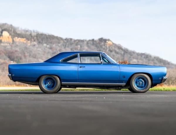 Plymouth Road Runner 8