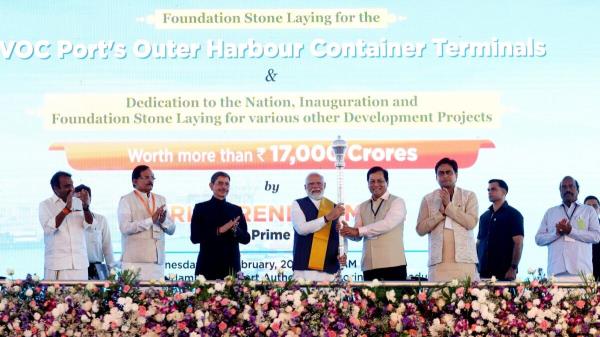 印度：通过救济品、自来水和燃气，莫迪赢得了女性选民的支持