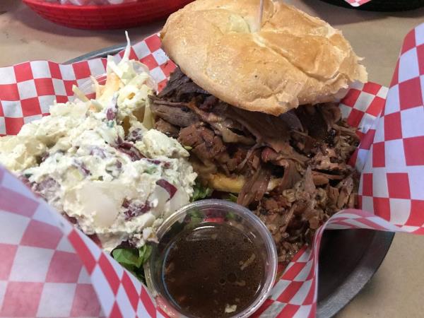 史坦顿岛餐厅关门;超级碗是吃牛腩和烧烤的最后一天