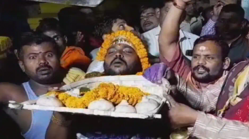 著名的“Gaja Bhoga”献给了Dhabaleswar勋爵