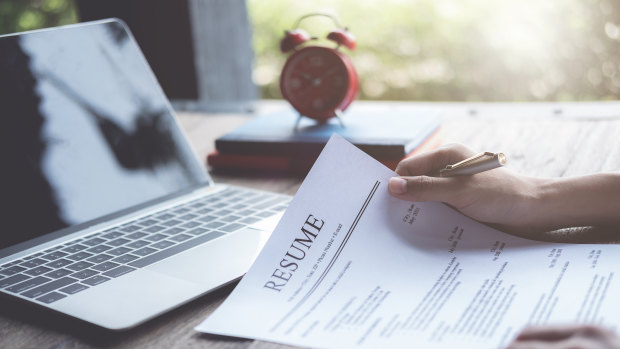 私人就业服务已经失败，需要监管机构：调查负责人