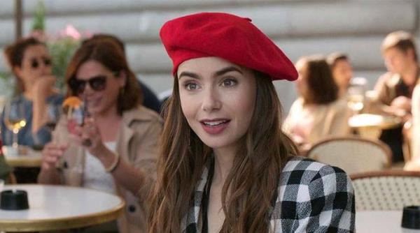 Lily Collins分享了Netflix即将播出的《艾米莉在巴黎》第四季