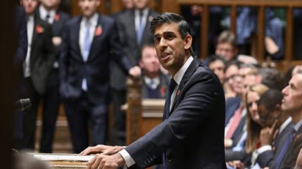 英国首相苏纳克努力保住首相职位，国会议员寻求修改卢旺达移民法案