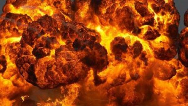 德克萨斯州酒店爆炸视频：沃斯堡市中心历史悠久的桑德曼标志性酒店发生爆炸，11人受伤，碎片散落