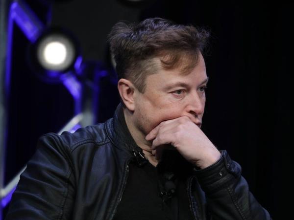 埃隆·马斯克告诉一位银行家，如果我们陷入第三次世界大战，他的推特交易就没有意义了