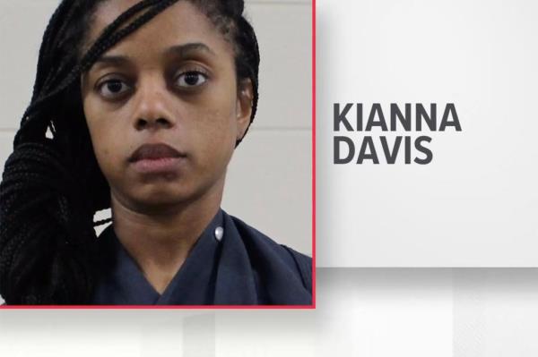 The indictment states Kianna Davis, 32, was charged alo<em></em>ngside Kiyon Devoy Benton with numerous charges, including malice murder, felony murder, and cruelty to children in the first degree.</p>

<p>　　