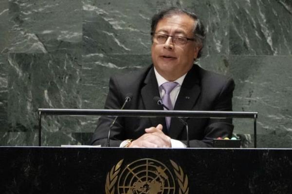 哥伦比亚总统办公室篡改了总统佩特罗在联合国的视频，以炒作掌声