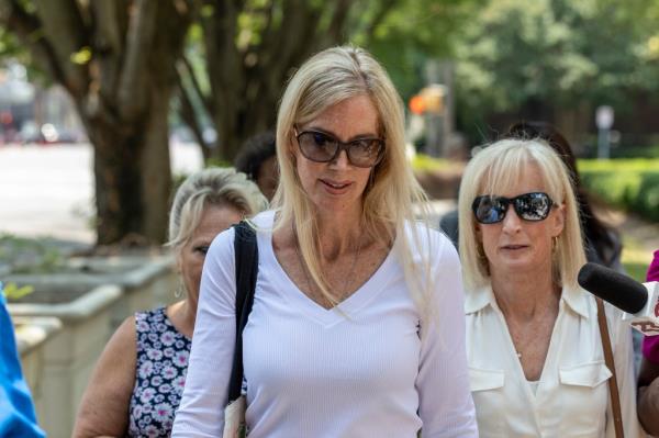 Beth Holloway, mother of Natalie Holloway, enters the Hugo L. Black United States Courthouse, on June 9, 2023, in Birmingham, Ala.
