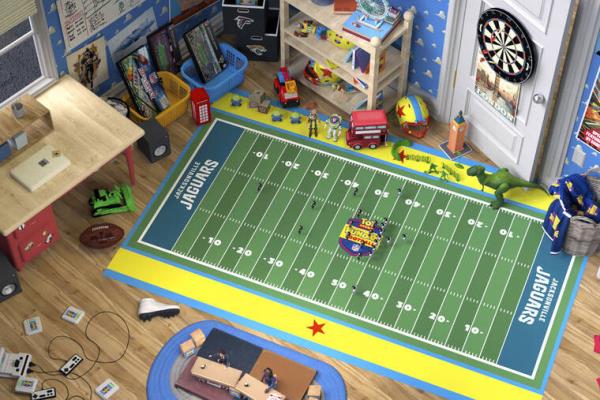 《玩具总动员》(Toy Story)与美国国家橄榄球联盟(NFL)相遇，为孩子们提供了另一种呈现方式
