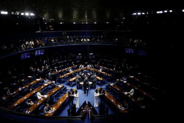 巴西参议院投票限制最高法院法官的决定