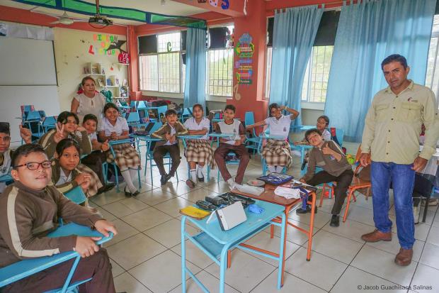 Enviro<em></em>nmental education in Galapagos. Photo credit: Jacob Guachisaca