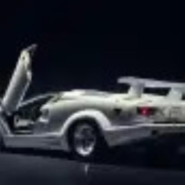 1989 Lamborghini Countach 25th Annivesary from Wolf of Wall Stre