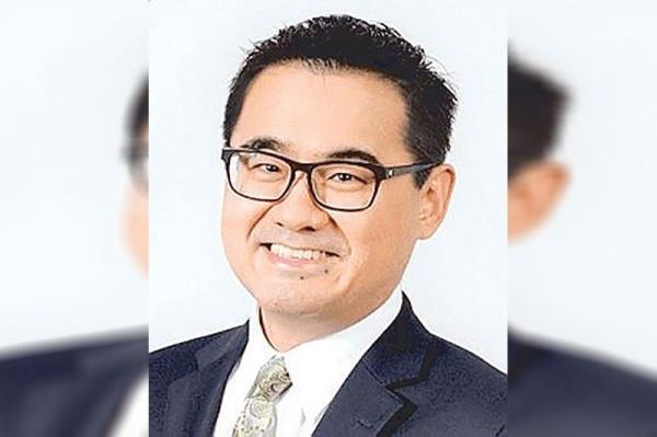 他推动改革以解决人们的担忧