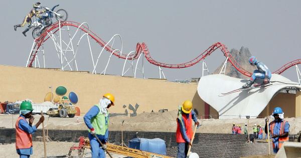 这座耗资500亿英镑的主题公园被称为“中东迪士尼乐园”，21年后仍在建设中