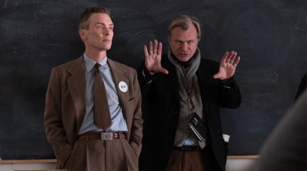 克里斯托弗·诺兰(Christopher Nolan)对《奥本海默》的几个镜头感到“紧张”这是为什么