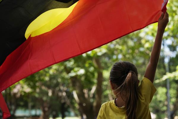 数千名澳大利亚人称国定假日为“入侵日”，抗议英国殖民统治