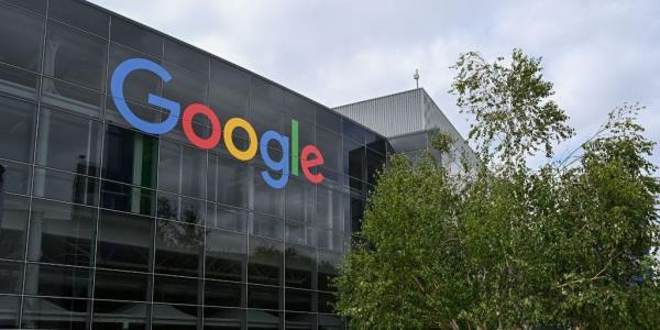 谷歌(Google)正在考虑利用核能来满足其耗能巨大的人工智能数据中心的需求
