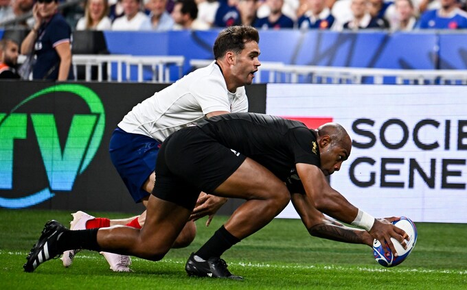 France v New Zealand live: Latest score as All Blacks make electric start to 2023 Rugby World Cup opener