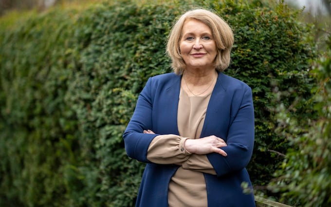 前儿童事务专员将持刀犯罪激增与封锁联系起来