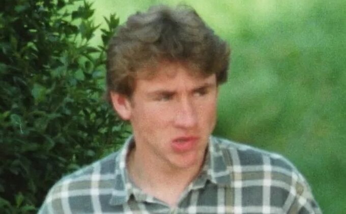 伦敦警察厅公布了斯蒂芬·劳伦斯谋杀案的第六名嫌疑人