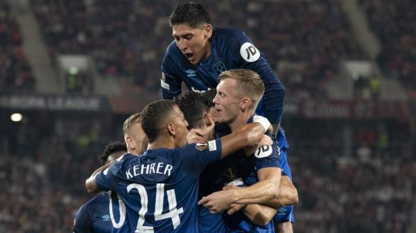 战胜弗赖堡后，西汉姆联登顶