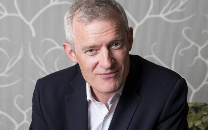 BBC明星杰里米·瓦恩是如何成为分裂国家的自行车斗士的