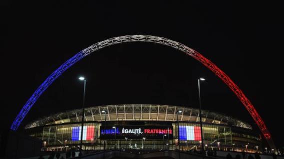 英足总因拒绝为哈马斯恐怖袭击受害者点亮温布利拱门而受到批评