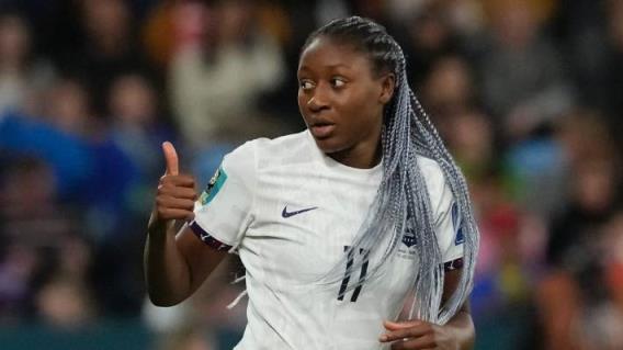 女足世界杯：迪亚尼的帽子戏法帮助法国队以6-3击败巴拿马，位居F组第一