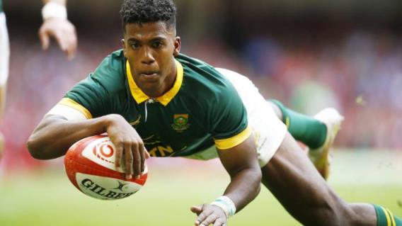 全黑队对跳羚队：加纳·穆迪在橄榄球世界杯热身赛中移至中路