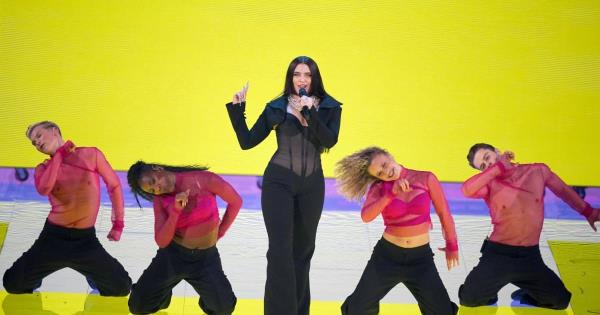 梅·穆勒在打破纪录的欧洲歌唱大赛中排名倒数第二，但仍为大家感到骄傲